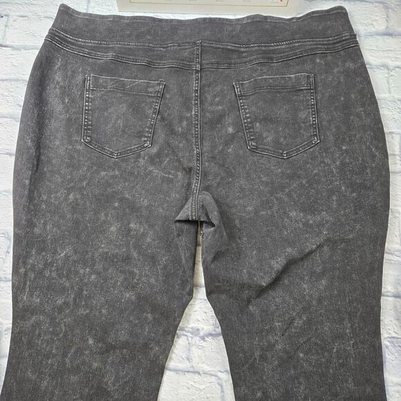 Lot of 2 pair Terra & Sky Jeggings Gray and Black Acid Wash size 3X (24W-26W) - Picture 11 of 16